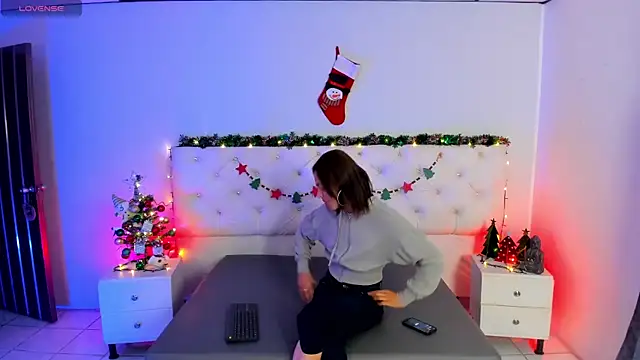 Aron cruz online show from December 22, 2025, 12:49 pm