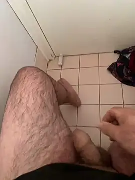 Snapshot of hairysmallcockguy chatting on December 9, 2024, 5:18 am hairysmallcockguy online show from December 9, 2024, 5:18 am