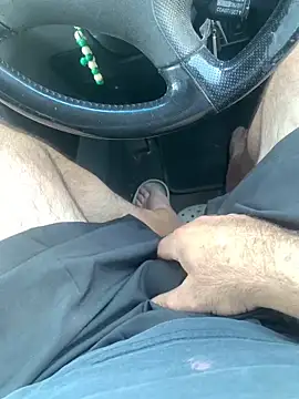 Snapshot of hairysmallcockguy chatting on February 4, 2025, 3:54 am hairysmallcockguy online show from February 4, 2025, 3:54 am