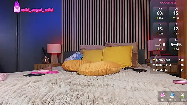 WILD-ANGEL777 online show from October 27, 2025, 6:20 pm