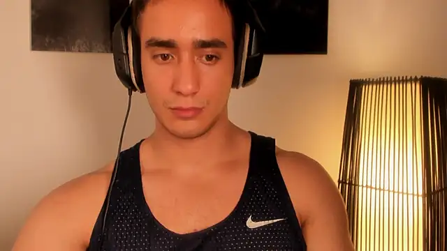 Snapshot of AlexRivera6 chatting on March 13, 2025, 12:59 am AlexRivera6 online show from March 13, 2025, 12:59 am