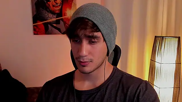 Snapshot of AlexRivera6 chatting on May 1, 2026, 6:35 pm AlexRivera6 online show from May 1, 2026, 6:35 pm
