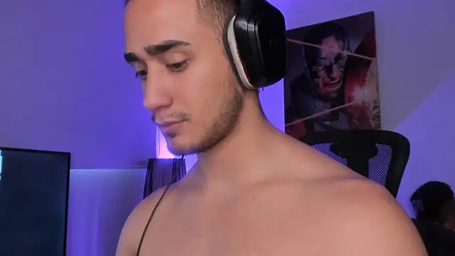 Snapshot of AlexRivera6 chatting on December 28, 2024, 10:44 pm AlexRivera6 online show from December 28, 2024, 10:44 pm