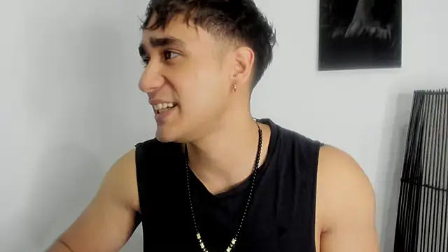 Snapshot of AlexRivera6 chatting on October 4, 2025, 3:24 pm AlexRivera6 online show from October 4, 2025, 3:24 pm