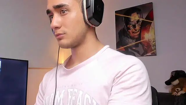 Snapshot of AlexRivera6 chatting on January 5, 2025, 12:42 am AlexRivera6 online show from January 5, 2025, 12:42 am