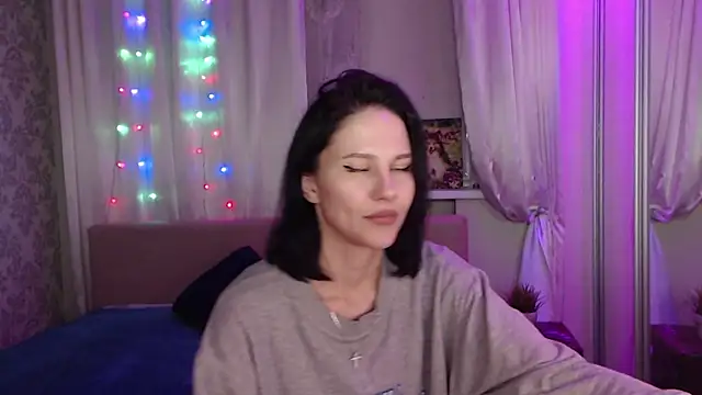 Snapshot of Zlata888 chatting on December 29, 2024, 12:30 am Zlata888 online show from December 29, 2024, 12:30 am