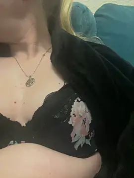 jayjencam online show from March 7, 2025, 11:16 pm