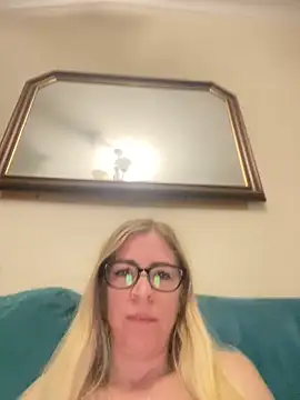 jayjencam online show from September 24, 2025, 7:53 pm