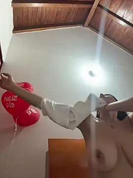  Niah  online show from February 15, 2026, 2:01 am