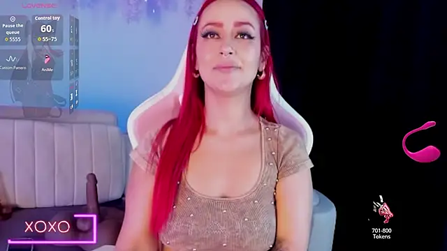 Mia-Bloom online show from July 14, 2026, 3:22 am