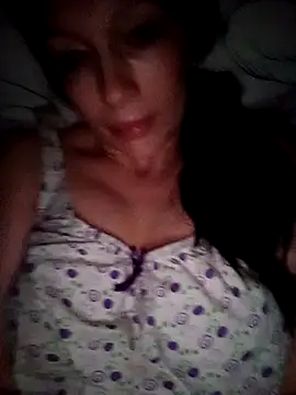 LeilaSaint online show from November 28, 2025, 5:57 pm