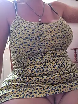 Snapshot of eva750 chatting on July 18, 2026, 4:59 pm eva750 online show from July 18, 2026, 4:59 pm