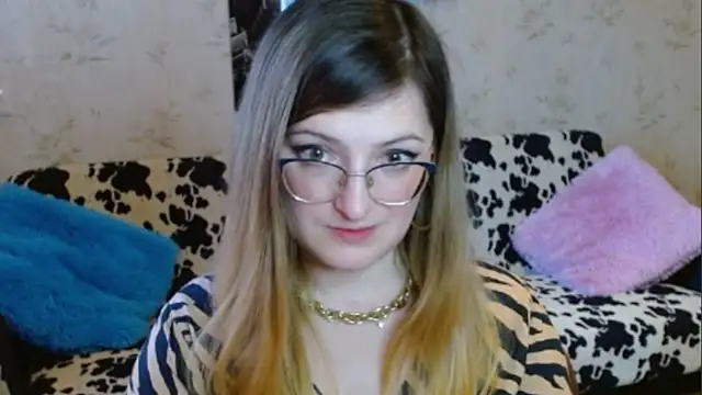 Arielsssplash online show from September 30, 2025, 2:01 pm