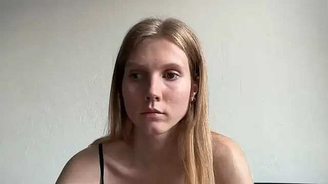 MaryMiton online show from April 23, 2026, 3:13 pm