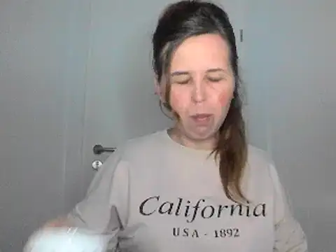 Snapshot of loveis007 chatting on March 14, 2025, 8:17 pm loveis007 online show from March 14, 2025, 8:17 pm