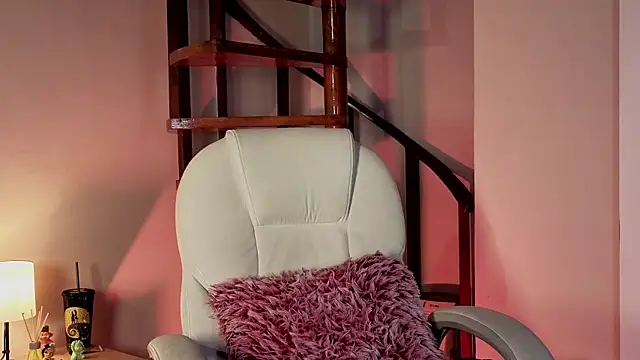  kelly hous36 online show from January 8, 2026, 1:28 pm