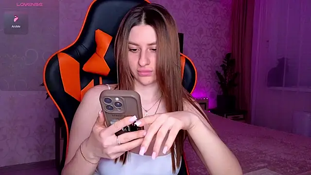 Elishka  online show from July 10, 2026, 8:09 pm