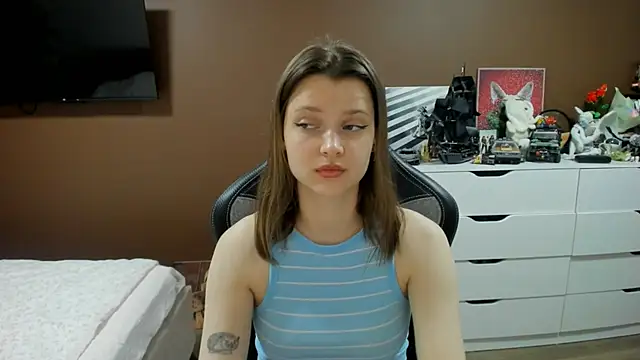 Snapshot of SoniNesti chatting on June 24, 2026, 3:32 pm SoniNesti online show from June 24, 2026, 3:32 pm