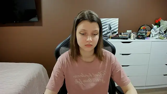 SoniNesti online show from March 20, 2026, 3:13 pm