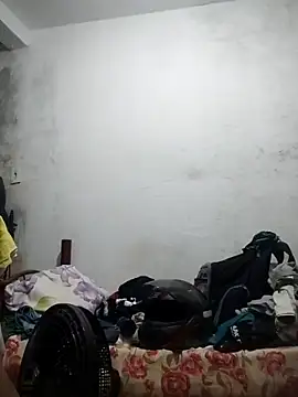 Snapshot of KleberL chatting on February 28, 2026, 3:39 am KleberL online show from February 28, 2026, 3:39 am