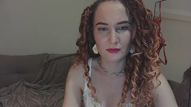 Snapshot of AgnesGraham chatting on July 29, 2026, 9:36 pm AgnesGraham online show from July 29, 2026, 9:36 pm