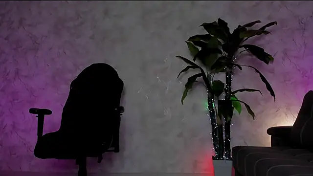 Emma7 online show from February 20, 2026, 6:19 am