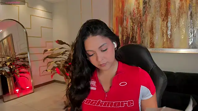 Snapshot of ToriCrossX chatting on October 26, 2025, 1:55 pm ToriCrossX online show from October 26, 2025, 1:55 pm