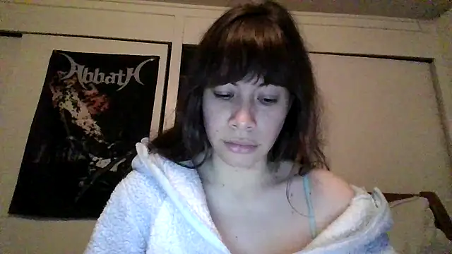 petitedoll29 online show from December 14, 2024, 3:50 am