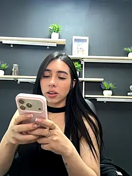 Snapshot of isabella_jade chatting on November 29, 2025, 11:05 pm isabella jade online show from November 29, 2025, 11:05 pm