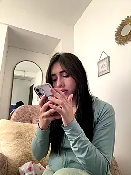 Snapshot of isabella_jade chatting on November 5, 2025, 1:25 pm isabella jade online show from November 5, 2025, 1:25 pm