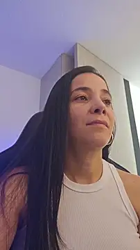 Snapshot of miaeyes chatting on November 15, 2025, 2:21 pm miaeyes online show from November 15, 2025, 2:21 pm