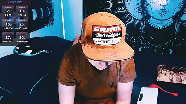 Marieblueeyes online show from February 10, 2026, 1:04 am