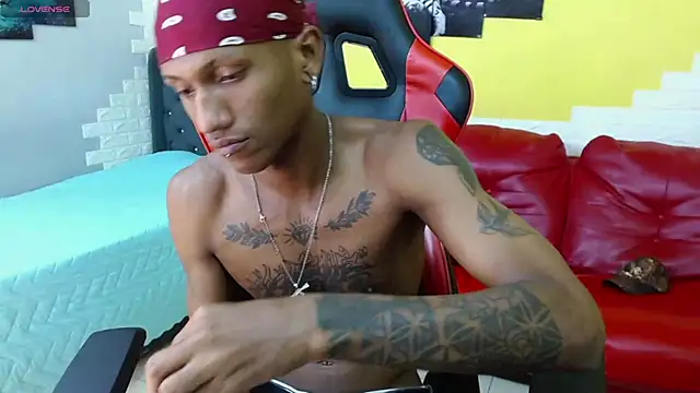 ManSant online show from November 8, 2025, 2:31 pm