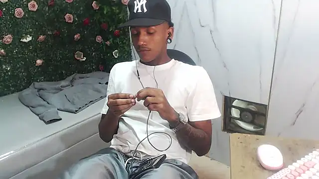 ManSant online show from March 24, 2026, 1:44 pm