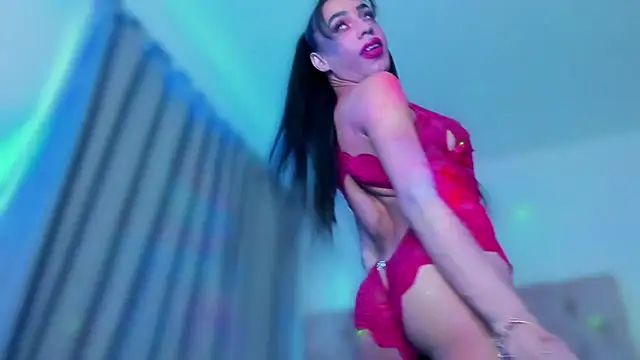 Snapshot of KatalinaMillan chatting on March 3, 2026, 10:06 pm KatalinaMillan online show from March 3, 2026, 10:06 pm