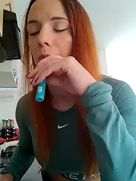 clara-francaise online show from October 21, 2025, 12:59 pm