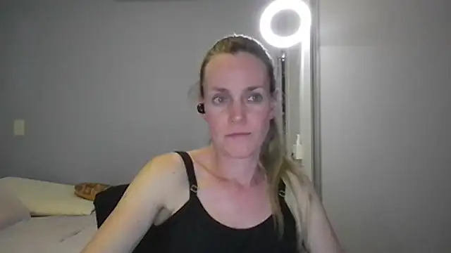 Annylove1 online show from December 17, 2025, 12:15 am