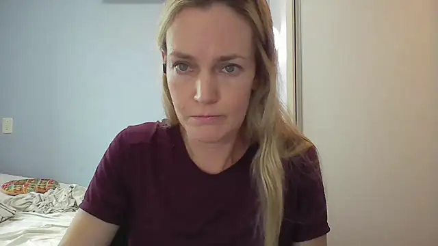 Snapshot of Annylove1 chatting on February 3, 2026, 10:53 am Annylove1 online show from February 3, 2026, 10:53 am