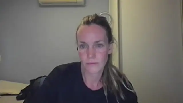 Annylove1 online show from November 17, 2025, 12:14 am