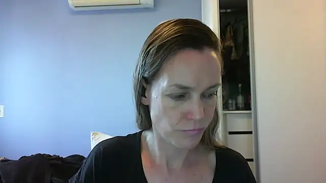 Annylove1 online show from October 28, 2025, 10:14 am