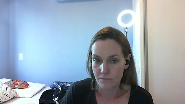 Annylove1 online show from October 27, 2025, 3:46 pm