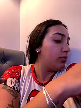 Hannahoff online show from December 4, 2024, 12:13 am