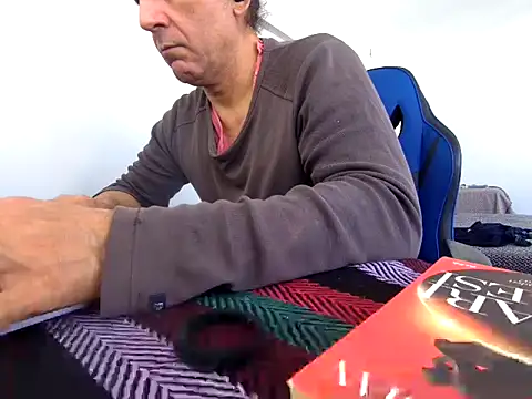 ALPHANDRE online show from November 16, 2025, 10:09 am