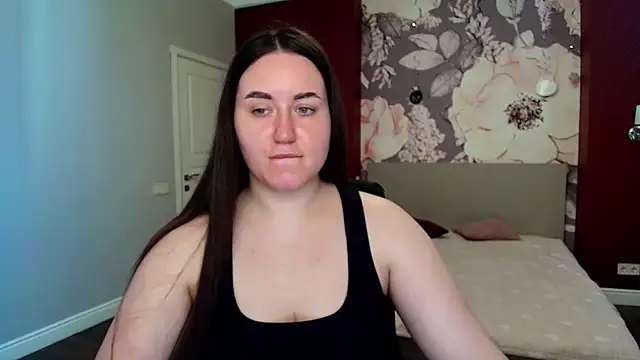 Roxie Bradley online show from April 22, 2026, 5:58 am