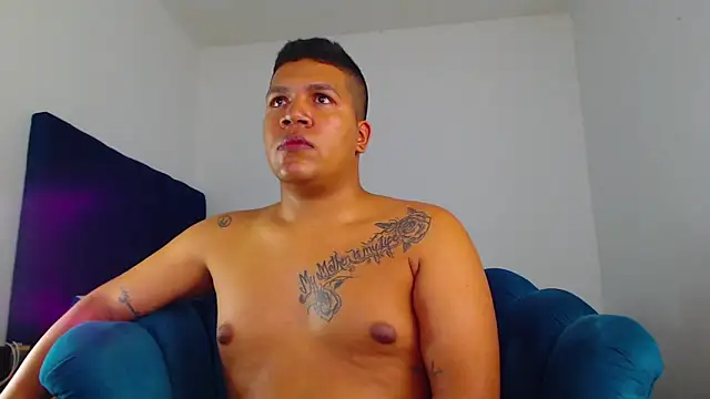 StevanHouston online show from February 12, 2025, 5:05 am