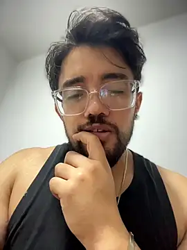 Snapshot of Im_sophiie chatting on December 19, 2025, 6:49 am Im sophiie online show from December 19, 2025, 6:49 am