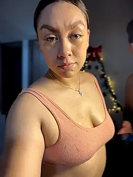 Snapshot of Im_sophiie chatting on January 7, 2026, 12:59 am Im sophiie online show from January 7, 2026, 12:59 am