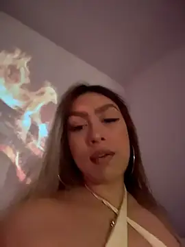 Im sophiie online show from March 28, 2026, 6:47 am