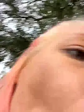 Jessiejames32 online show from October 28, 2025, 3:33 pm