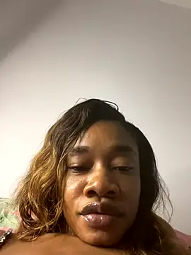  yisela  online show from October 22, 2025, 1:05 am